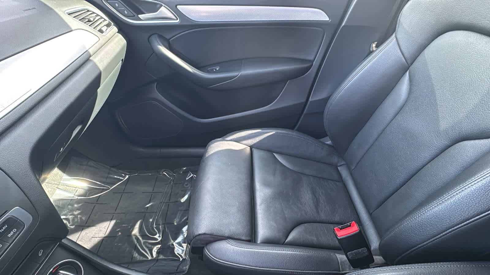 Thumbnail: 2018 Audi Q3 - 12