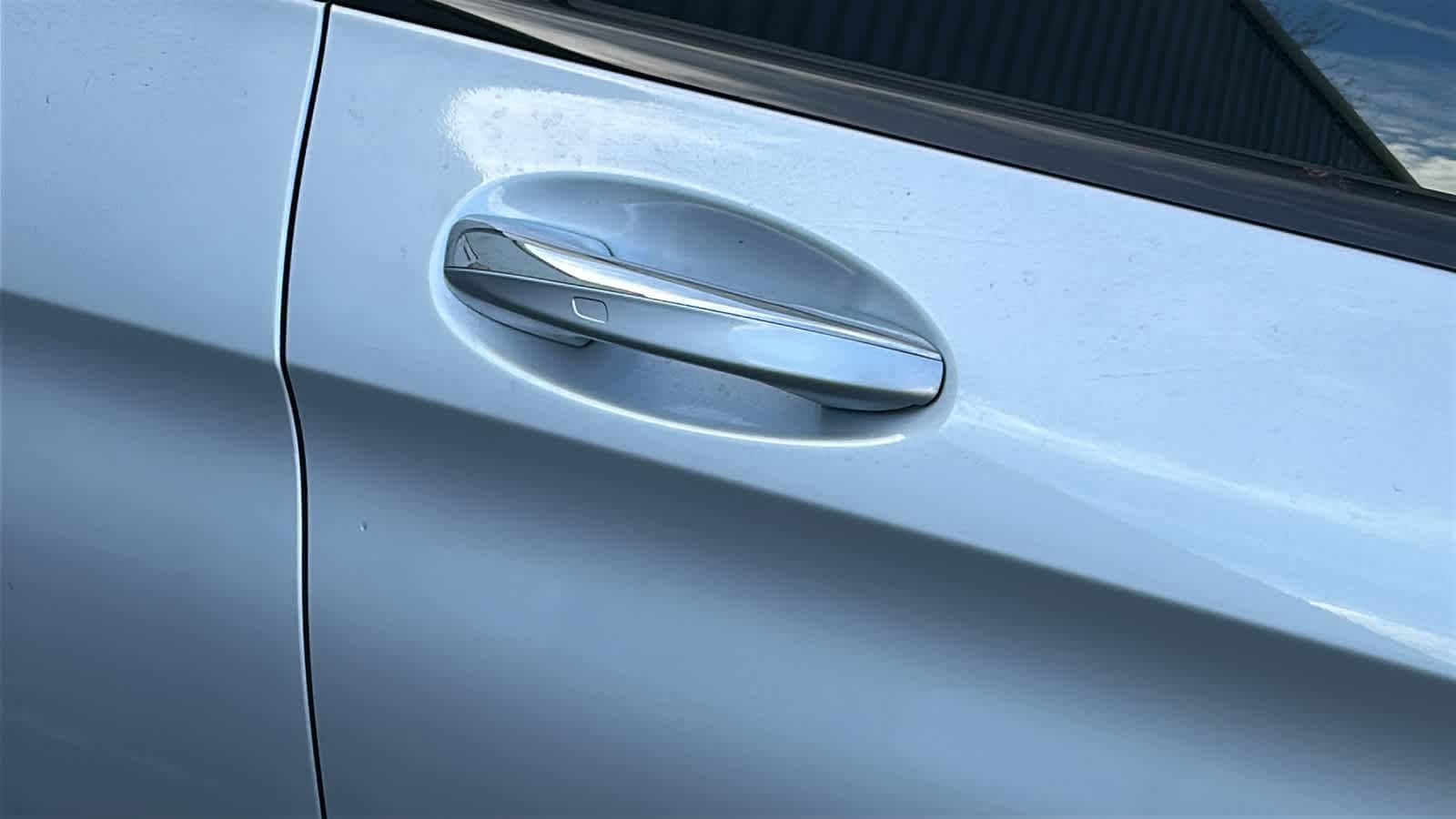 Thumbnail: 2022 Mercedes-Benz GLC - 18