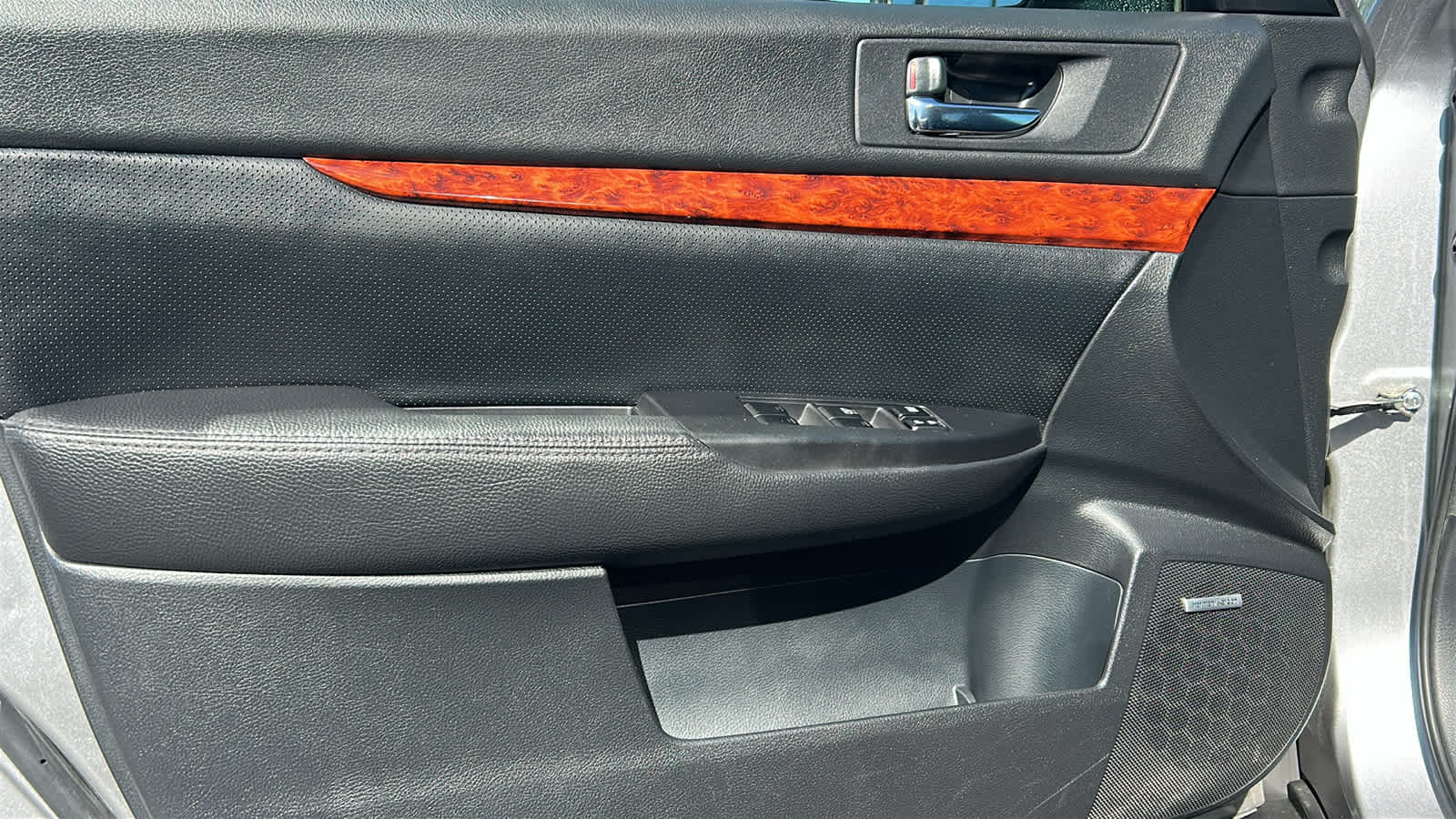 Thumbnail: 2010 Subaru Outback - 22