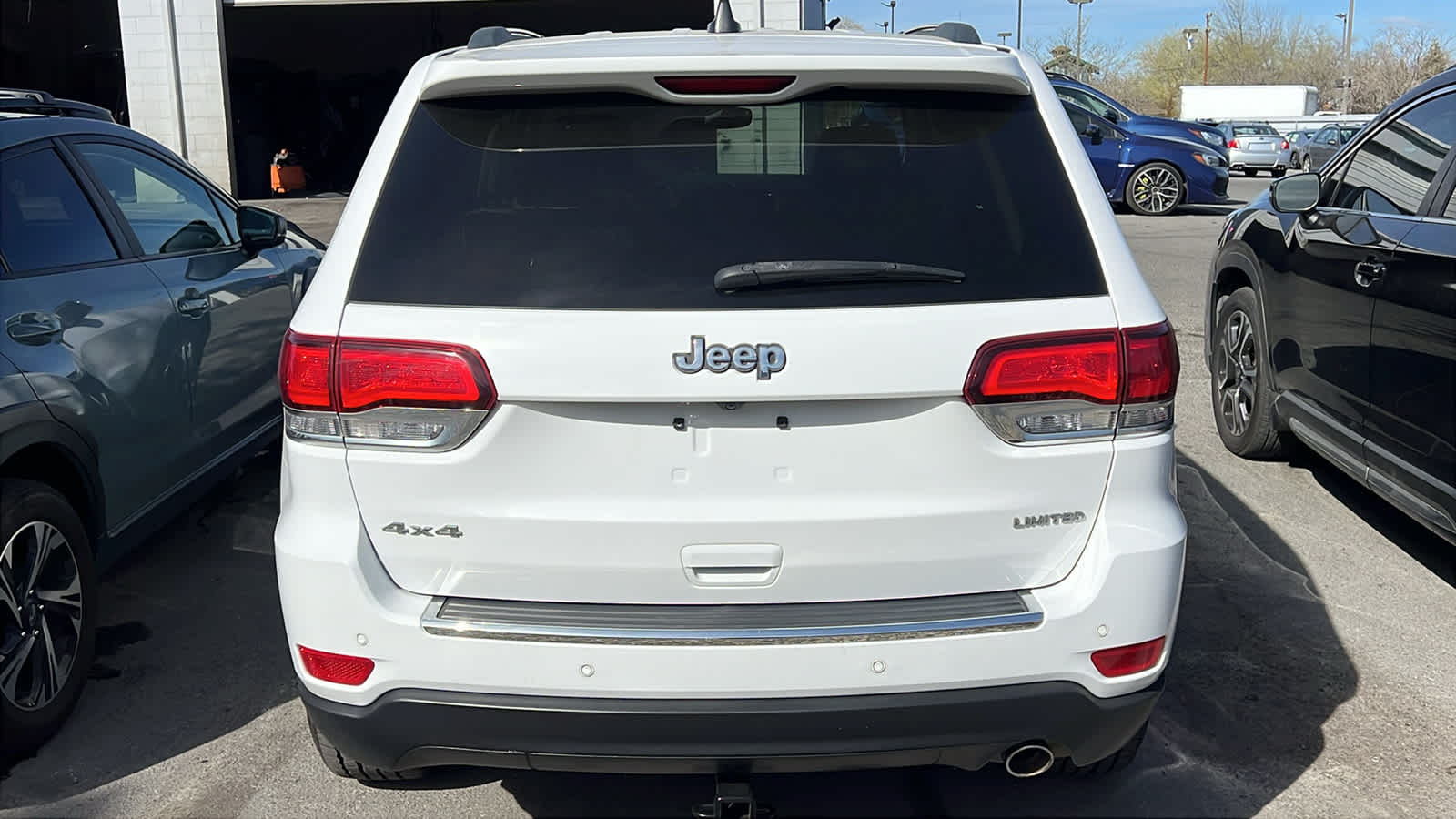 Thumbnail: 2021 Jeep Grand Cherokee - 12