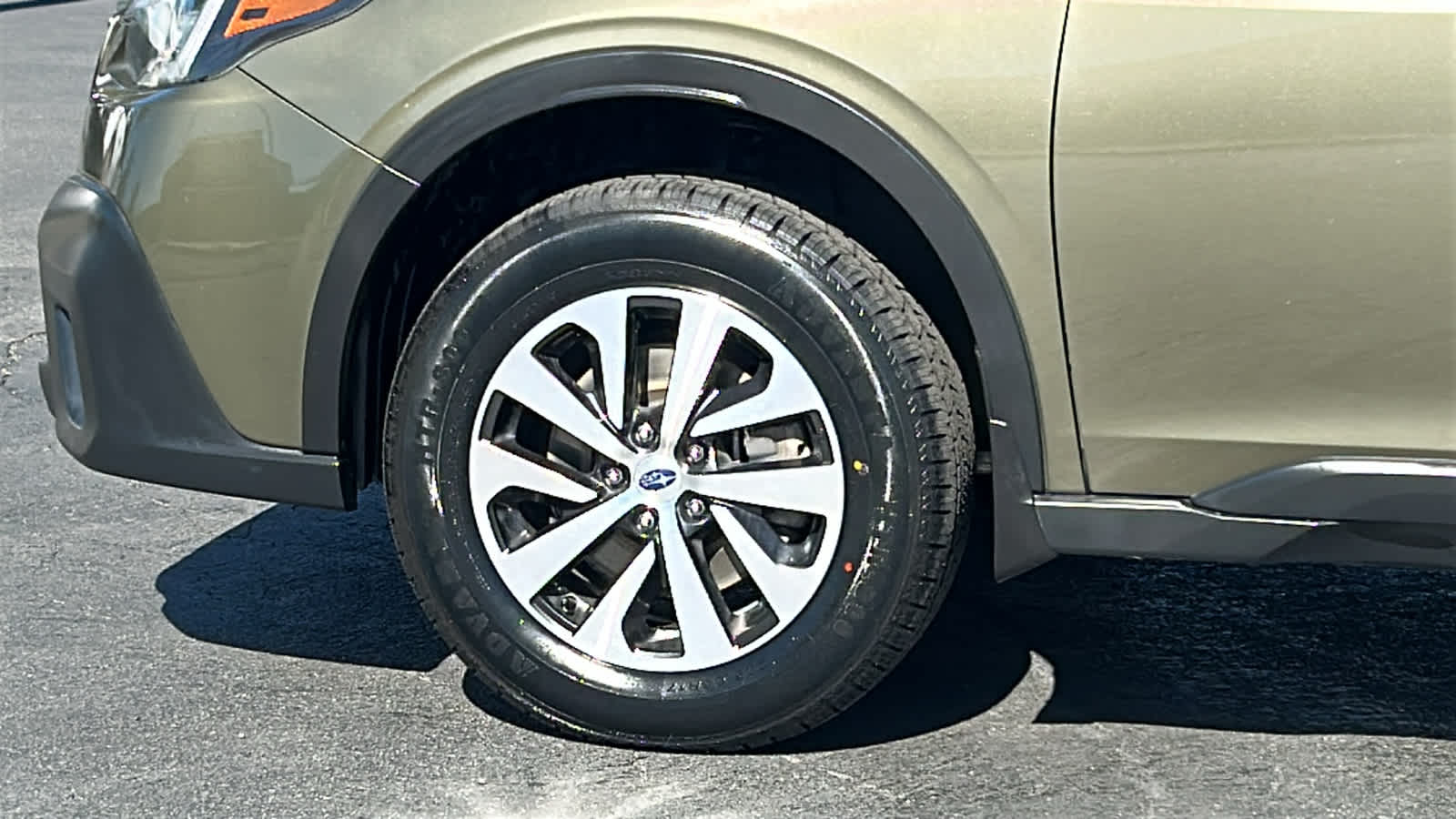Thumbnail: 2020 Subaru Outback - 9