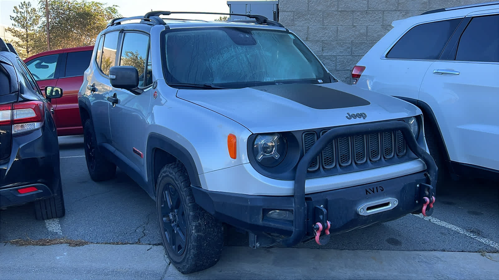 2018 Jeep Renegade Trailhawk photo 2