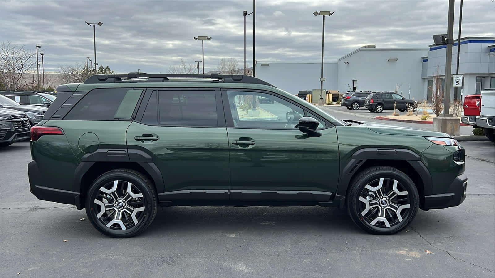 Thumbnail: 2026 Subaru Outback - 4