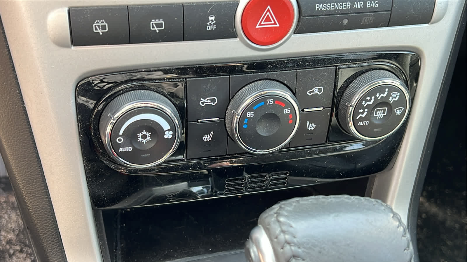 Thumbnail: 2015 Chevrolet Captiva Sport - 17