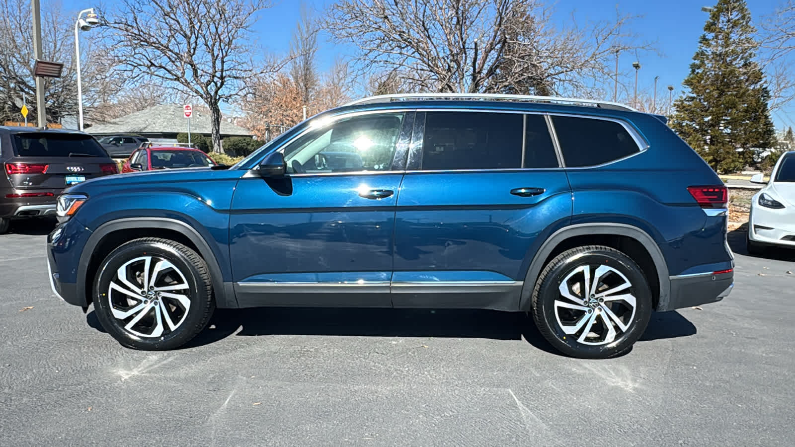 Thumbnail: 2021 Volkswagen Atlas - 8