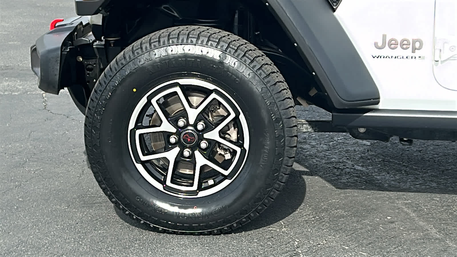 Thumbnail: 2024 Jeep Wrangler - 9