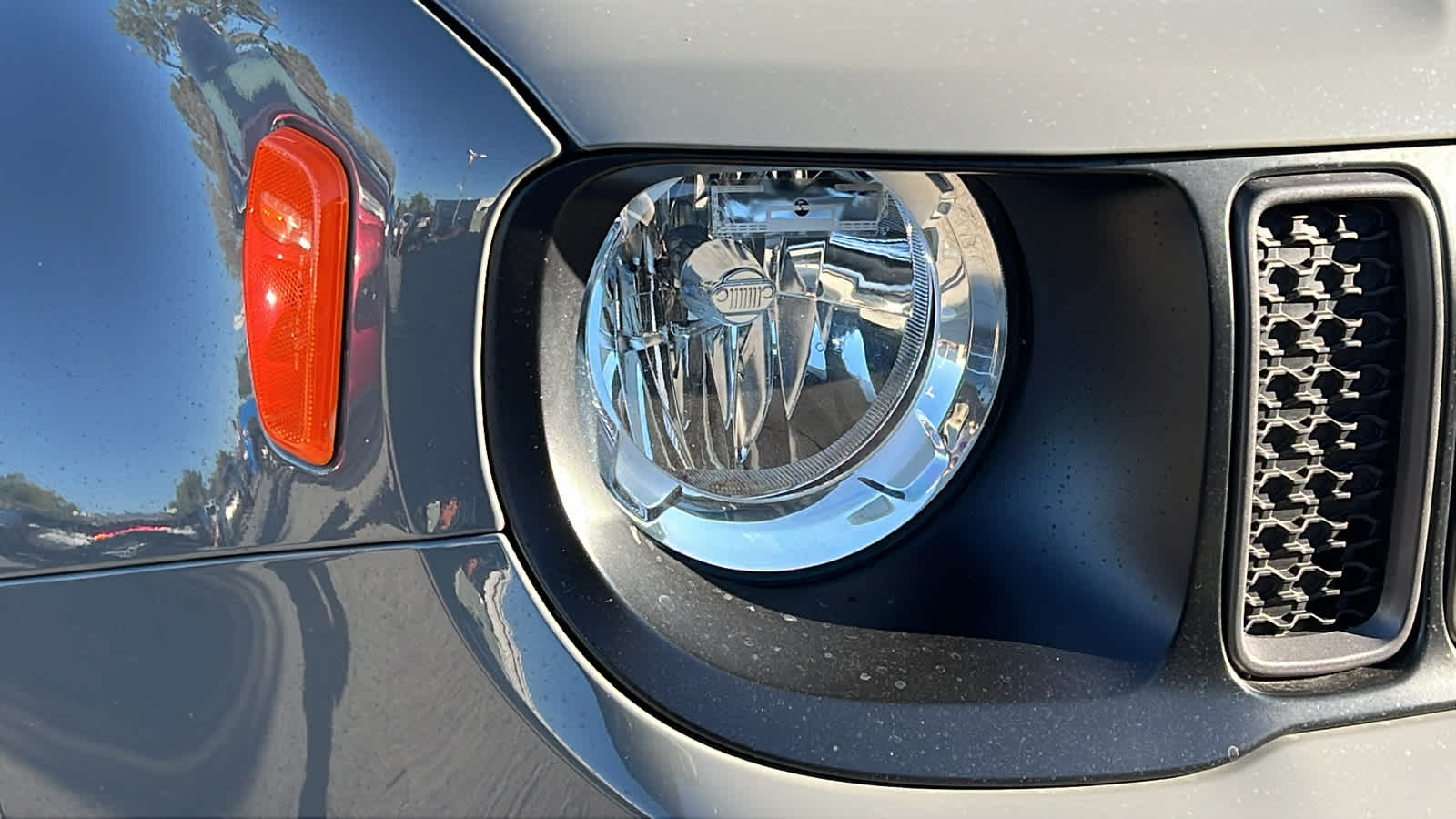 Thumbnail: 2021 Jeep Renegade - 4