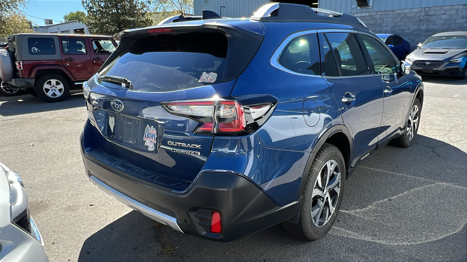 Thumbnail: 2022 Subaru Outback - 10