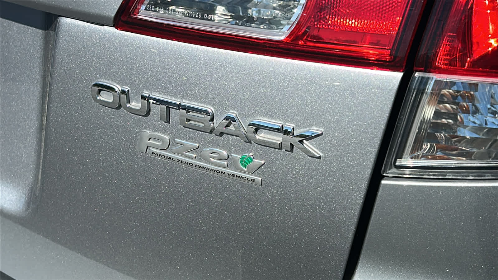 Thumbnail: 2010 Subaru Outback - 27