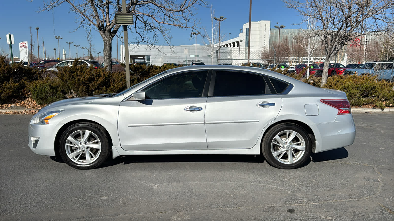 Thumbnail: 2013 Nissan Altima - 8