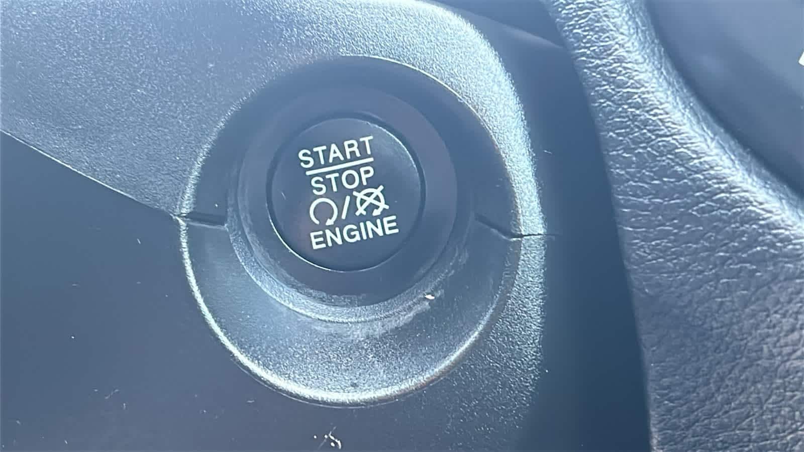 Thumbnail: 2019 Jeep Compass - 17