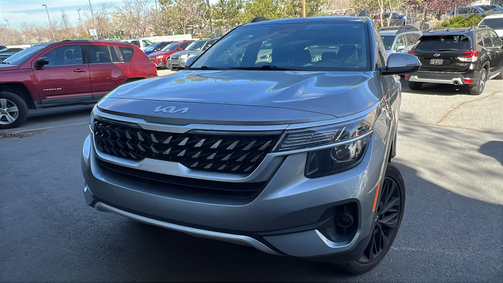 Thumbnail: 2023 Kia Seltos - 1