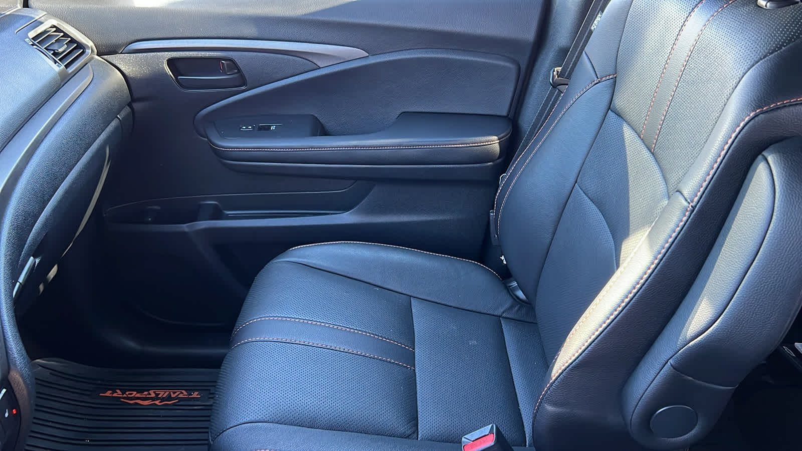 Thumbnail: 2022 Honda Passport - 12