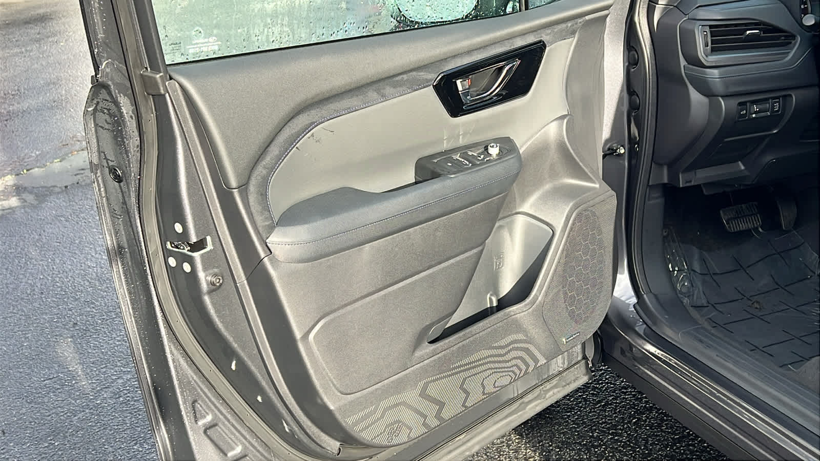 Thumbnail: 2026 Subaru Forester - 23