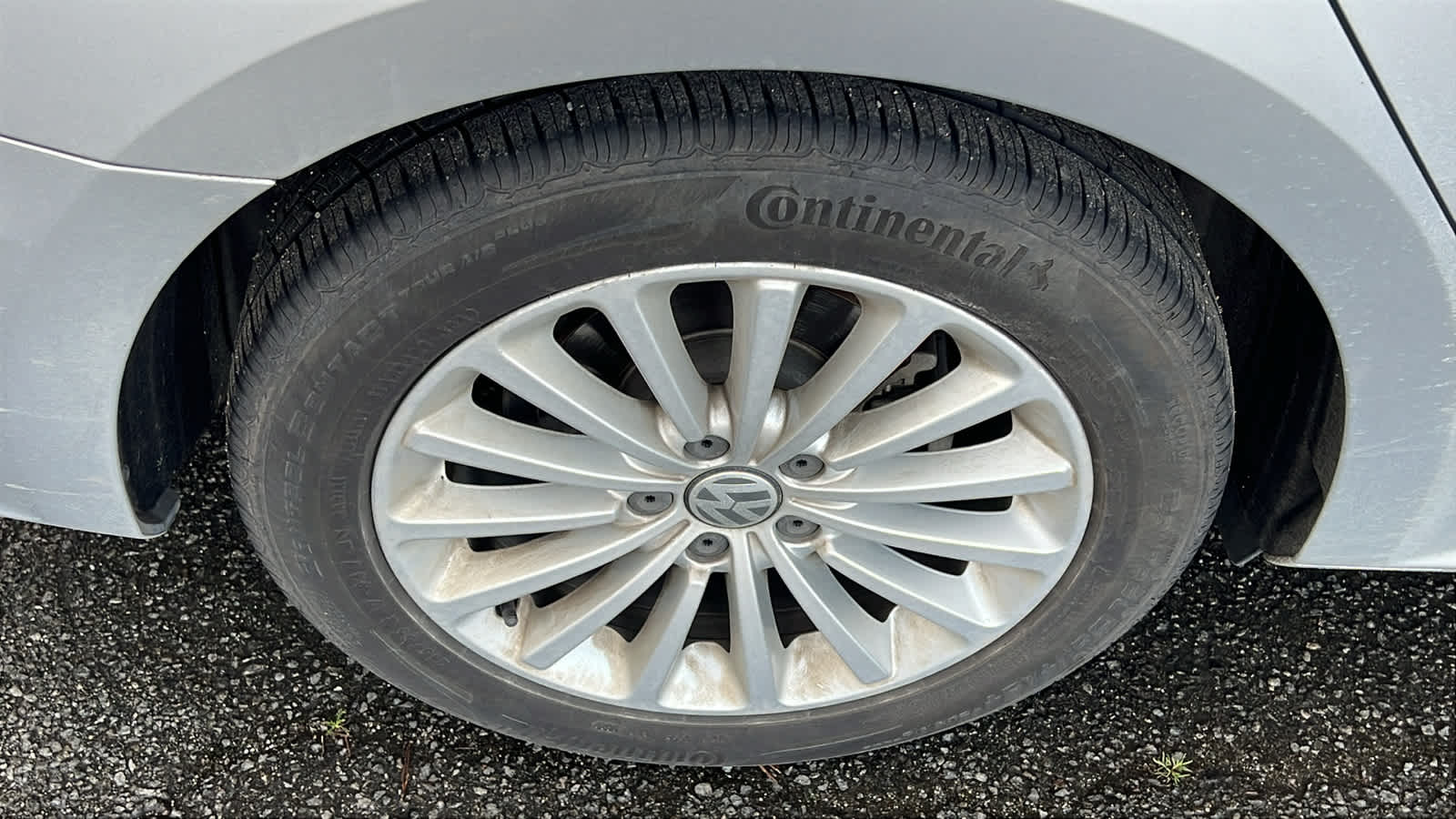 Thumbnail: 2016 Volkswagen Passat - 9