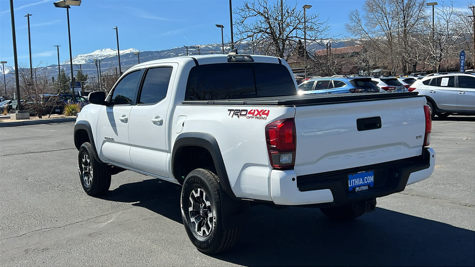 Thumbnail: 2019 Toyota Tacoma - 7