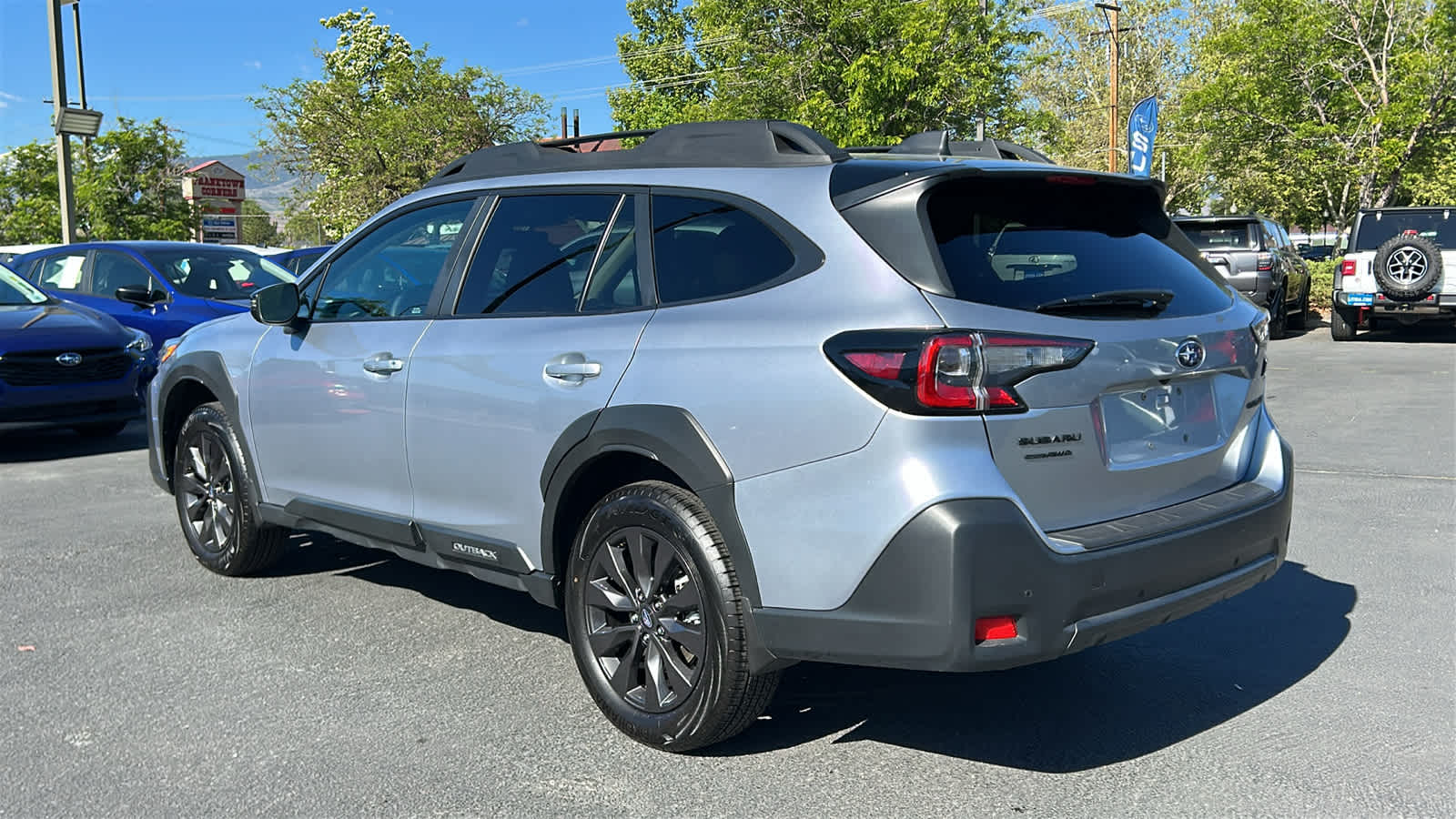 Thumbnail: 2025 Subaru Outback - 8