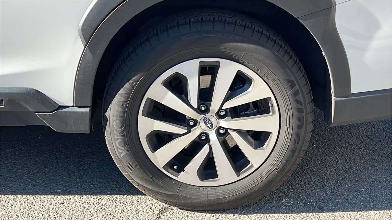 Thumbnail: 2023 Subaru Outback - 18