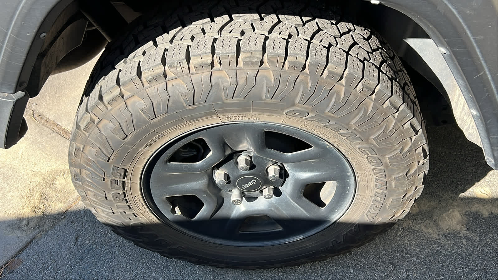 Thumbnail: 2022 Jeep Wrangler - 13