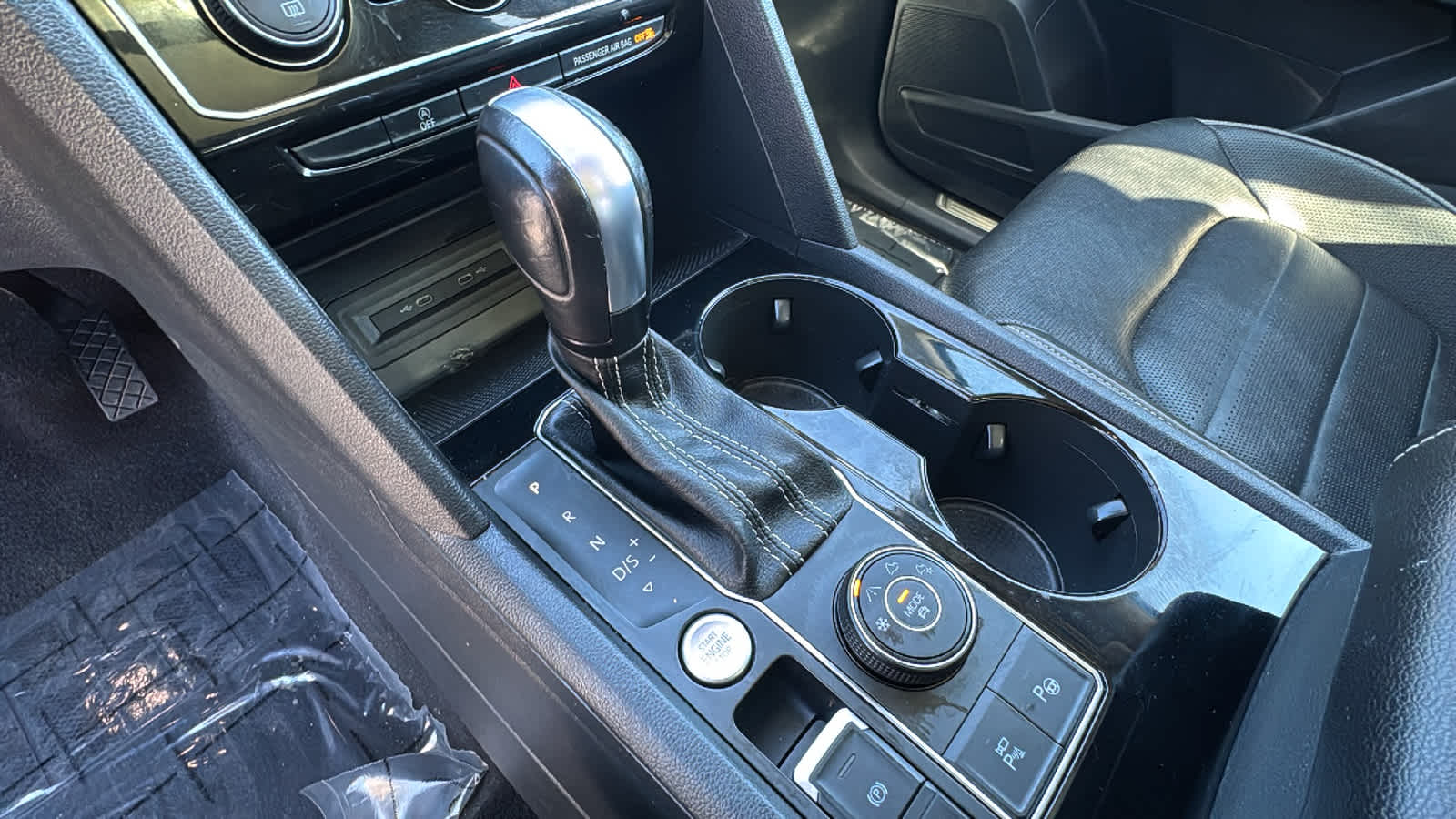 Thumbnail: 2021 Volkswagen Atlas - 13