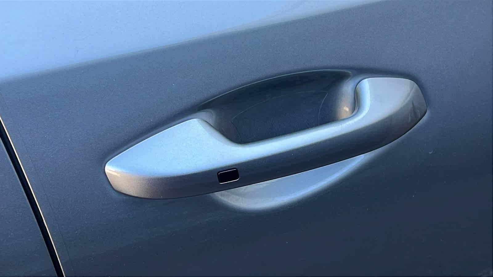 Thumbnail: 2023 Kia Forte - 19