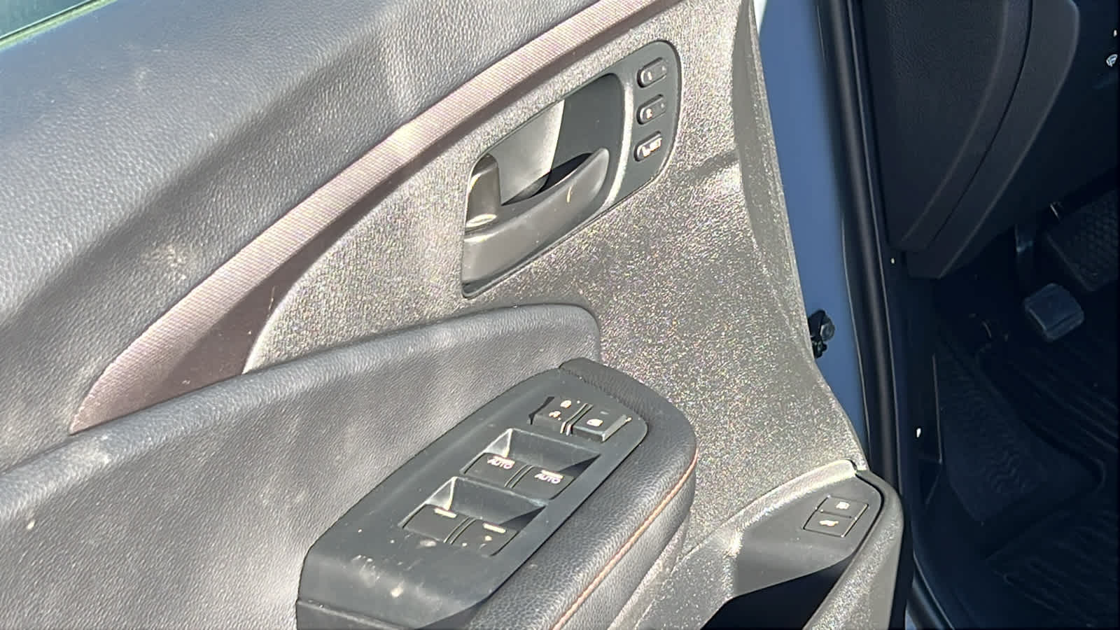 Thumbnail: 2022 Honda Passport - 22