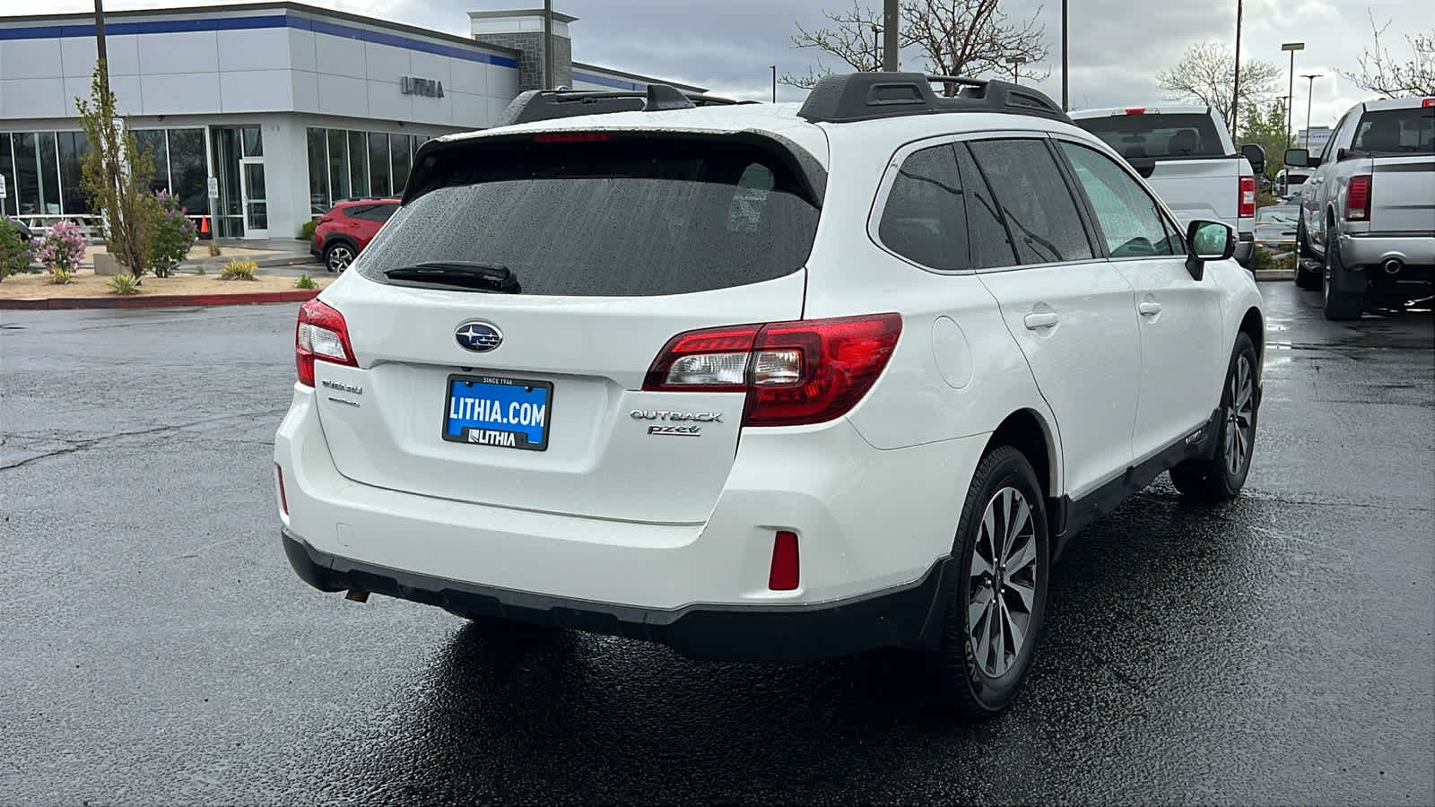 Thumbnail: 2016 Subaru Outback - 5