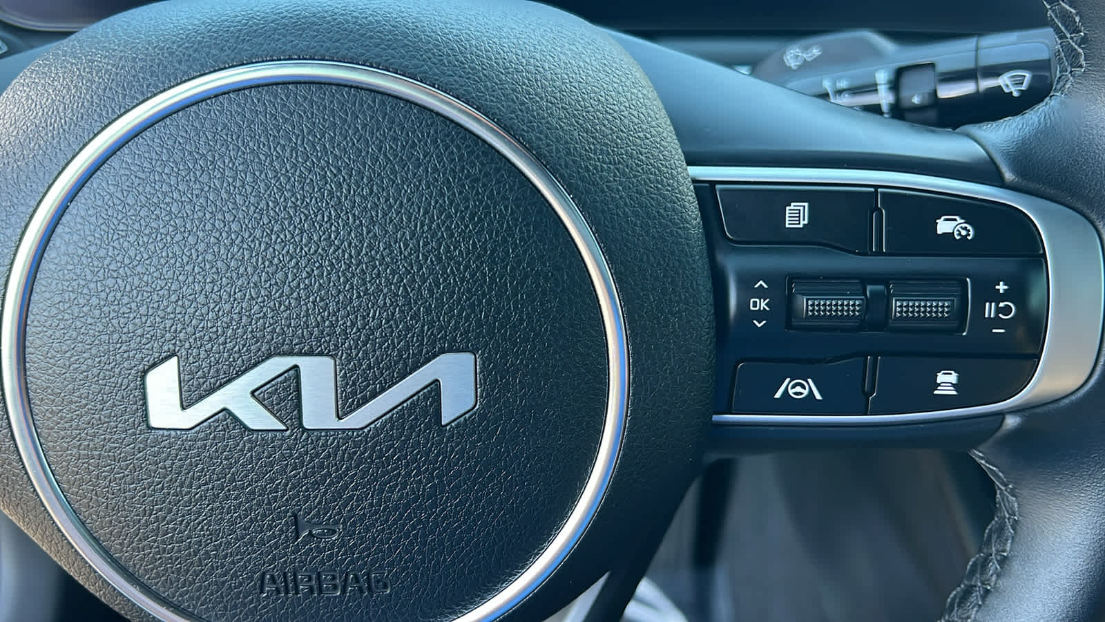 Thumbnail: 2025 Kia K5 - 20