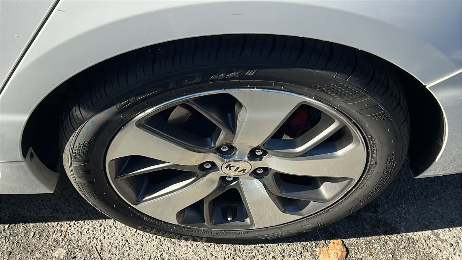 Thumbnail: 2016 Kia Optima - 16