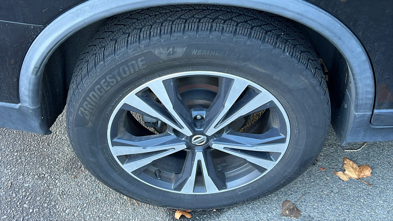 Thumbnail: 2017 Nissan Rogue - 16