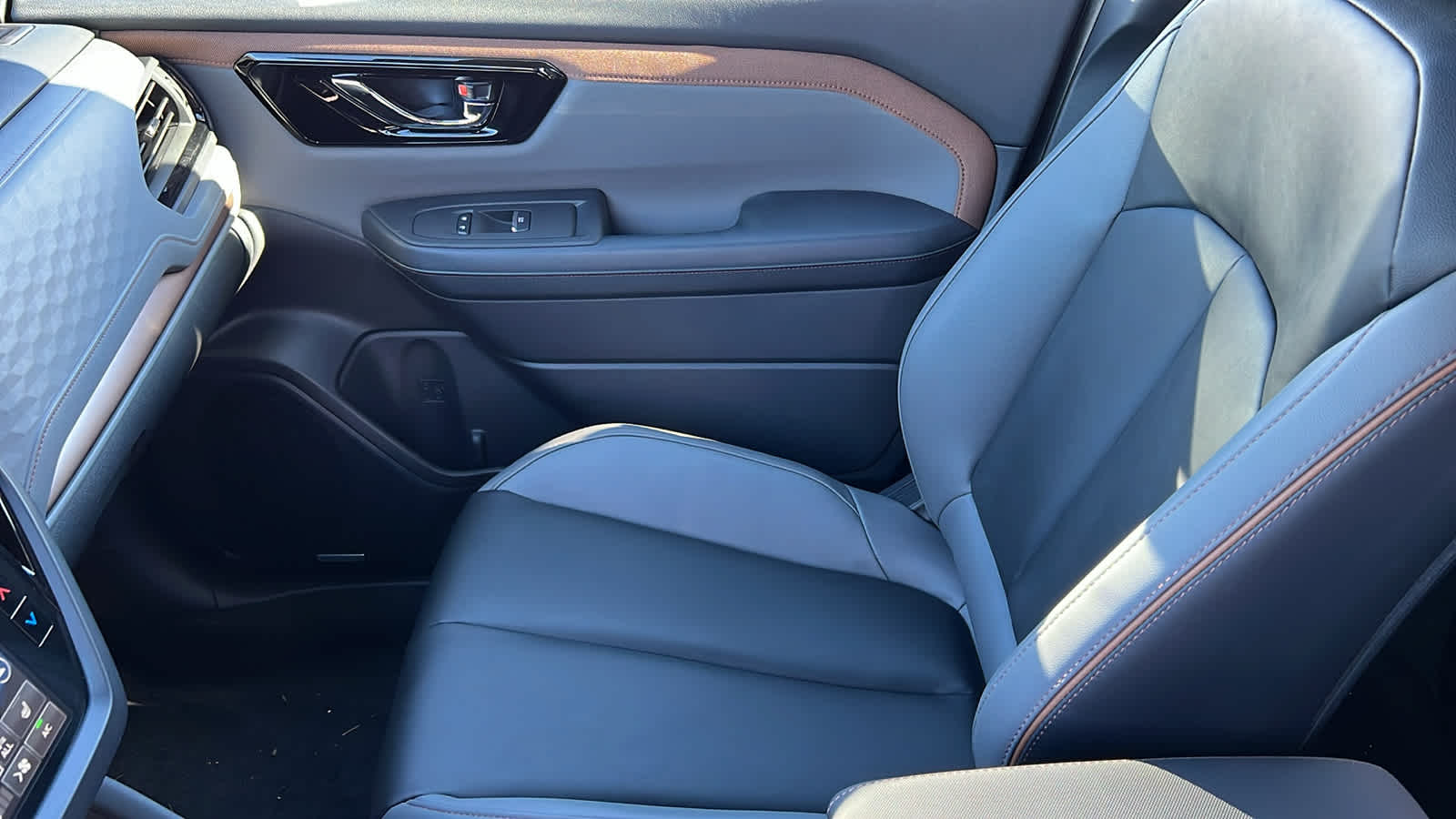 Thumbnail: 2026 Subaru Forester - 12