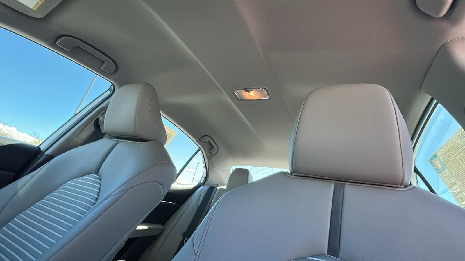 Thumbnail: 2021 Toyota Camry - 11