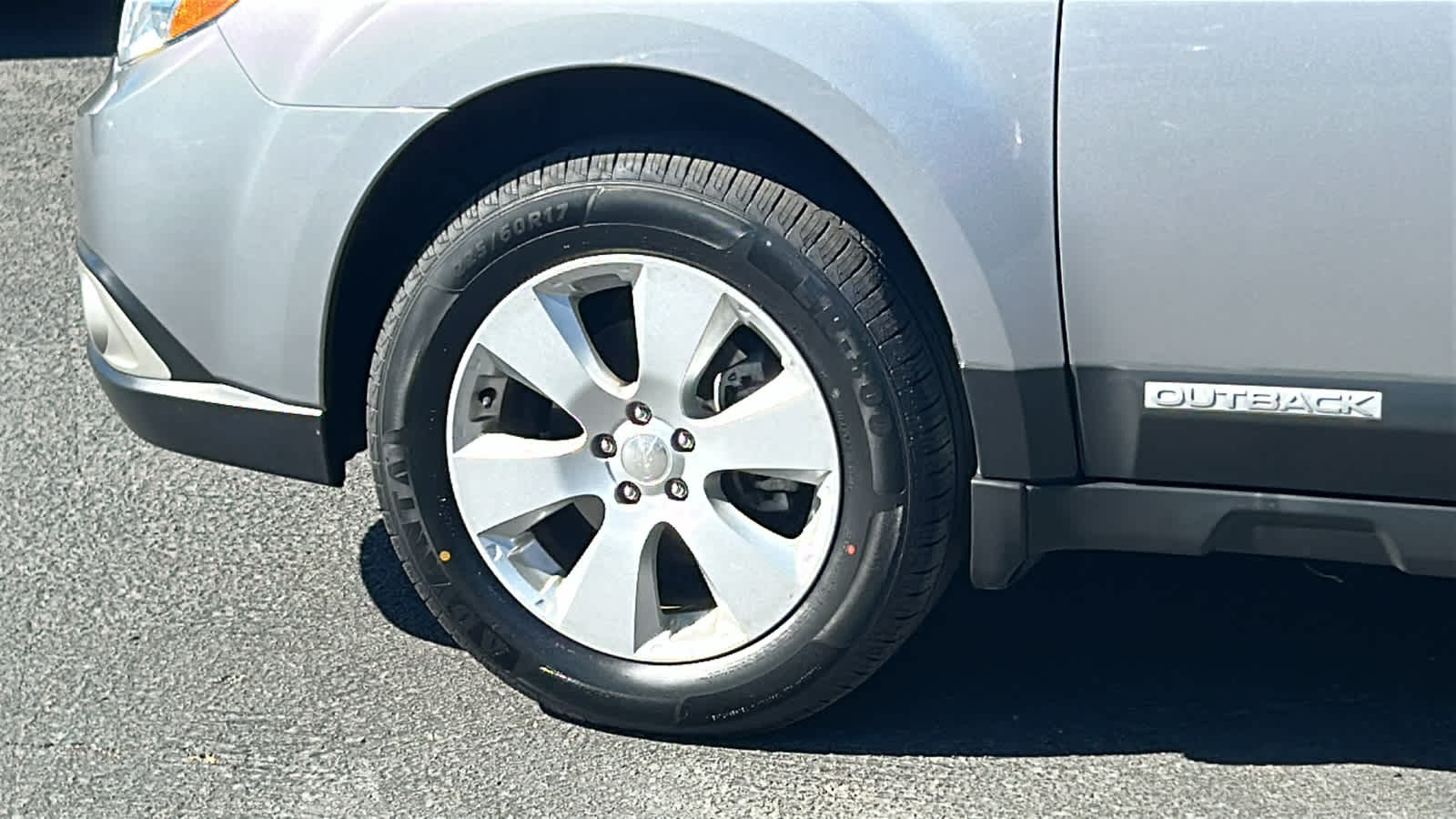 Thumbnail: 2010 Subaru Outback - 9