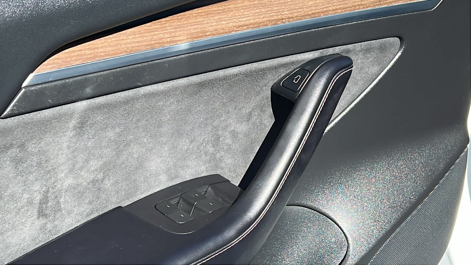 Thumbnail: 2022 Tesla Model 3 - 20