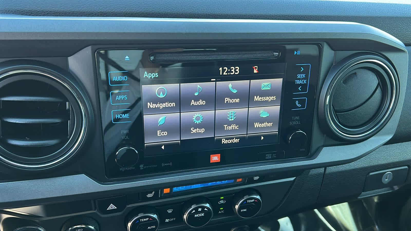 Thumbnail: 2019 Toyota Tacoma - 15