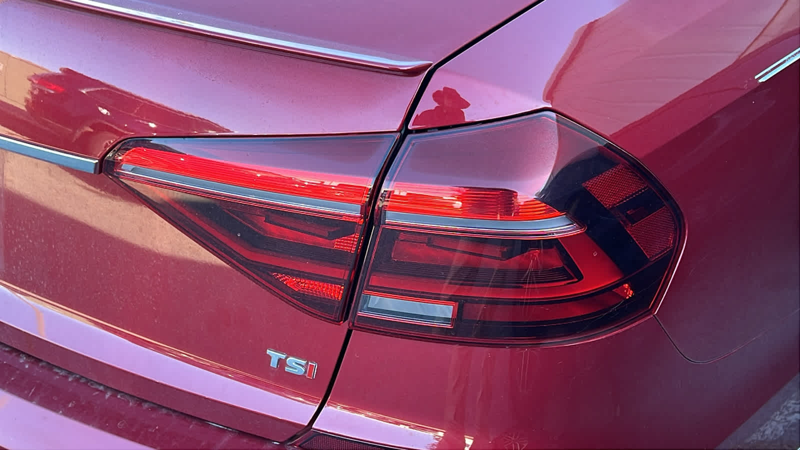 Thumbnail: 2017 Volkswagen Passat - 14