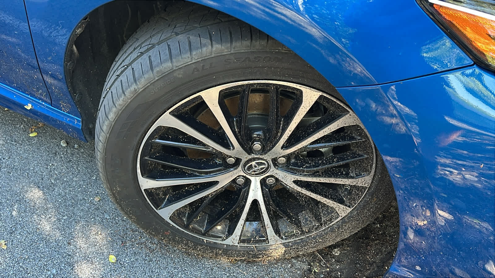 Thumbnail: 2019 Toyota Camry - 6