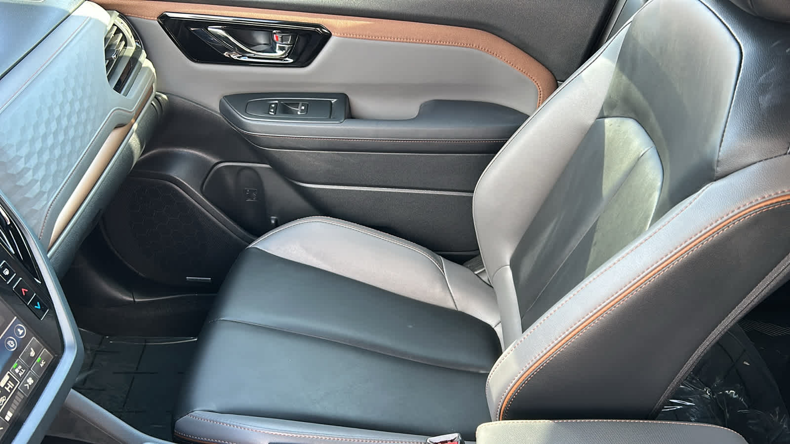 Thumbnail: 2025 Subaru Forester - 13