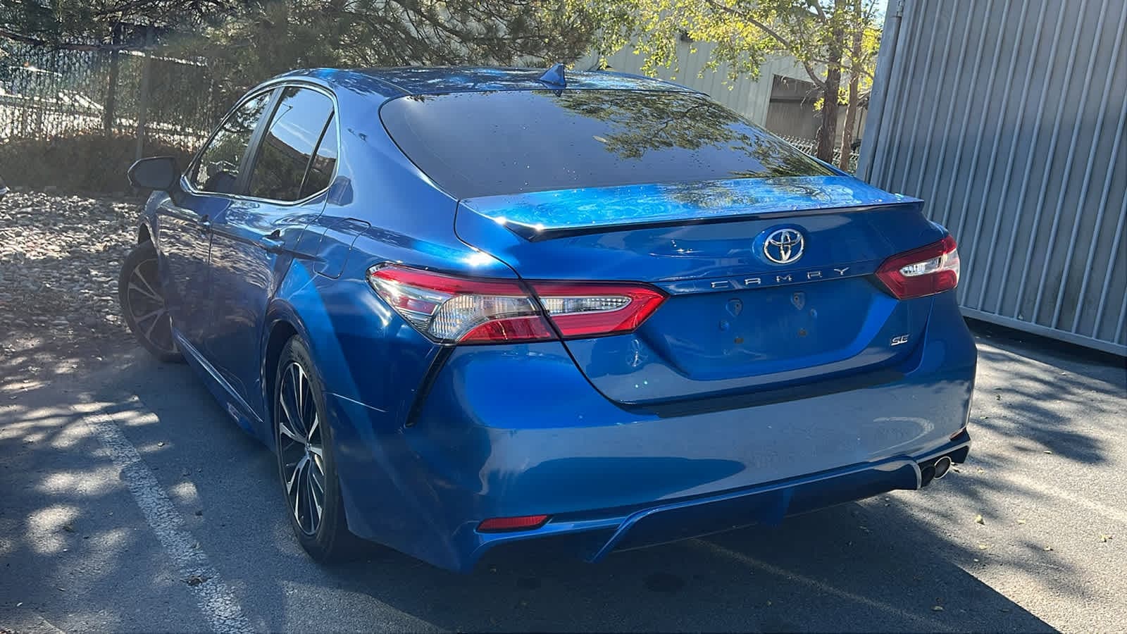 Thumbnail: 2019 Toyota Camry - 16