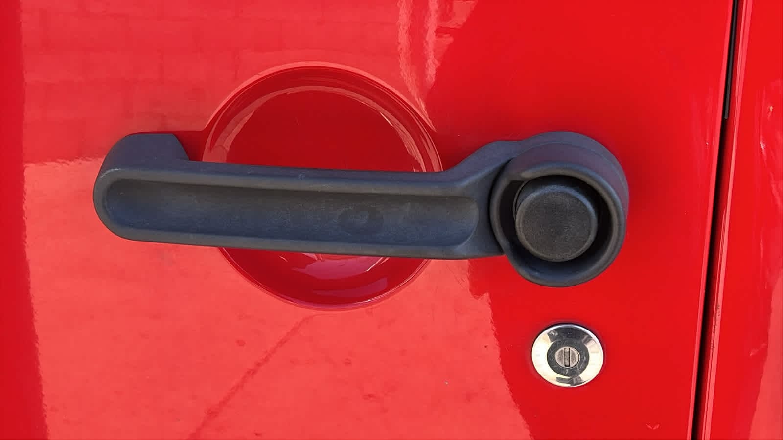 Thumbnail: 2017 Jeep Wrangler - 18