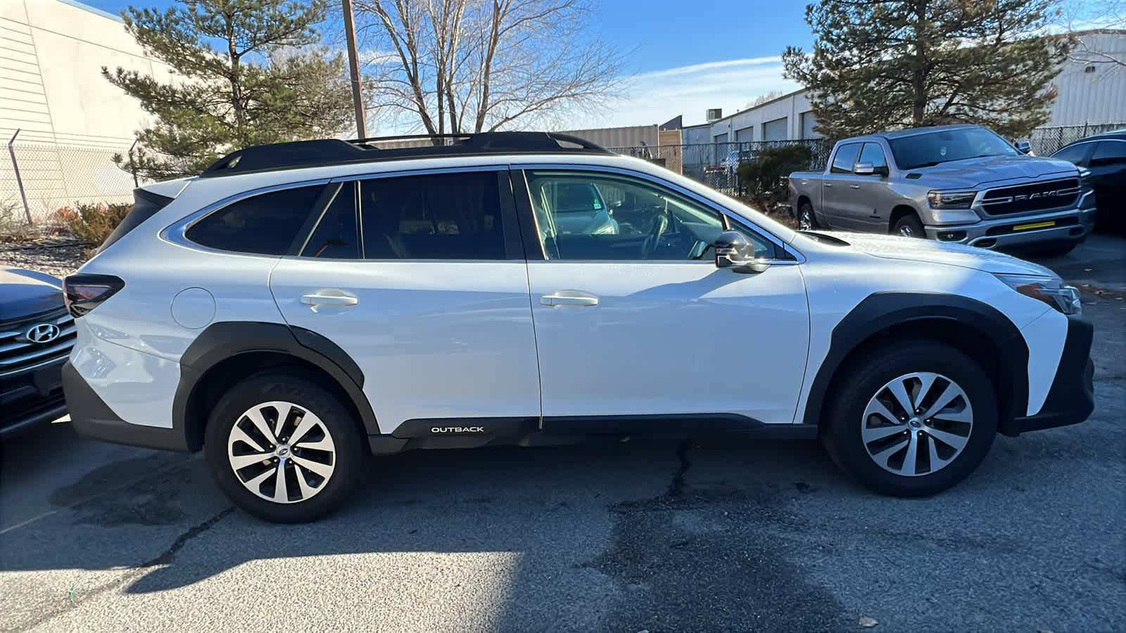 Thumbnail: 2023 Subaru Outback - 11