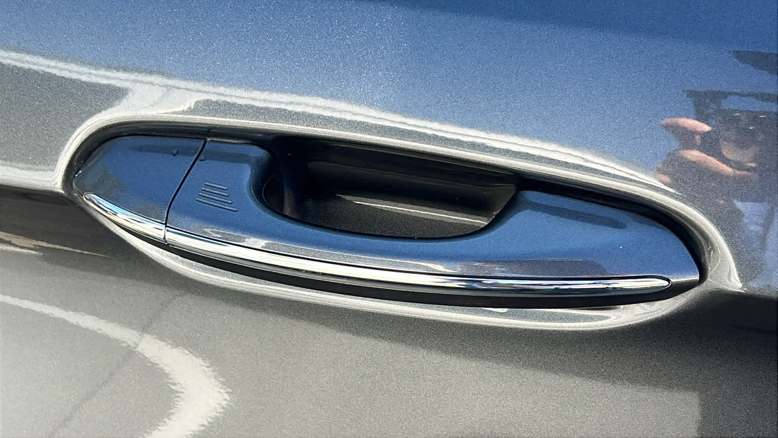 Thumbnail: 2016 Ford Edge - 8