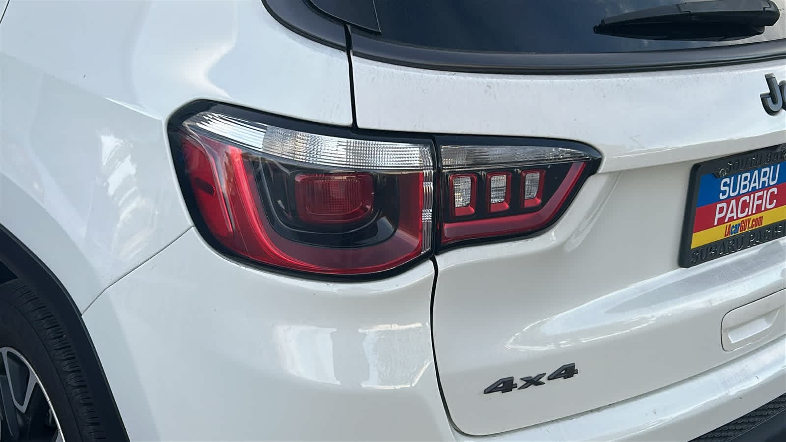 Thumbnail: 2020 Jeep Compass - 9