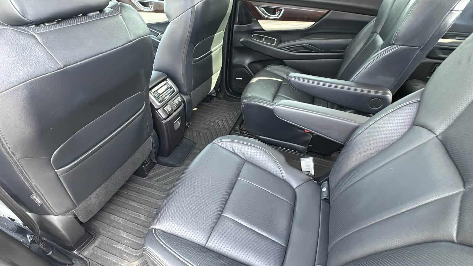 Thumbnail: 2021 Subaru Ascent - 24