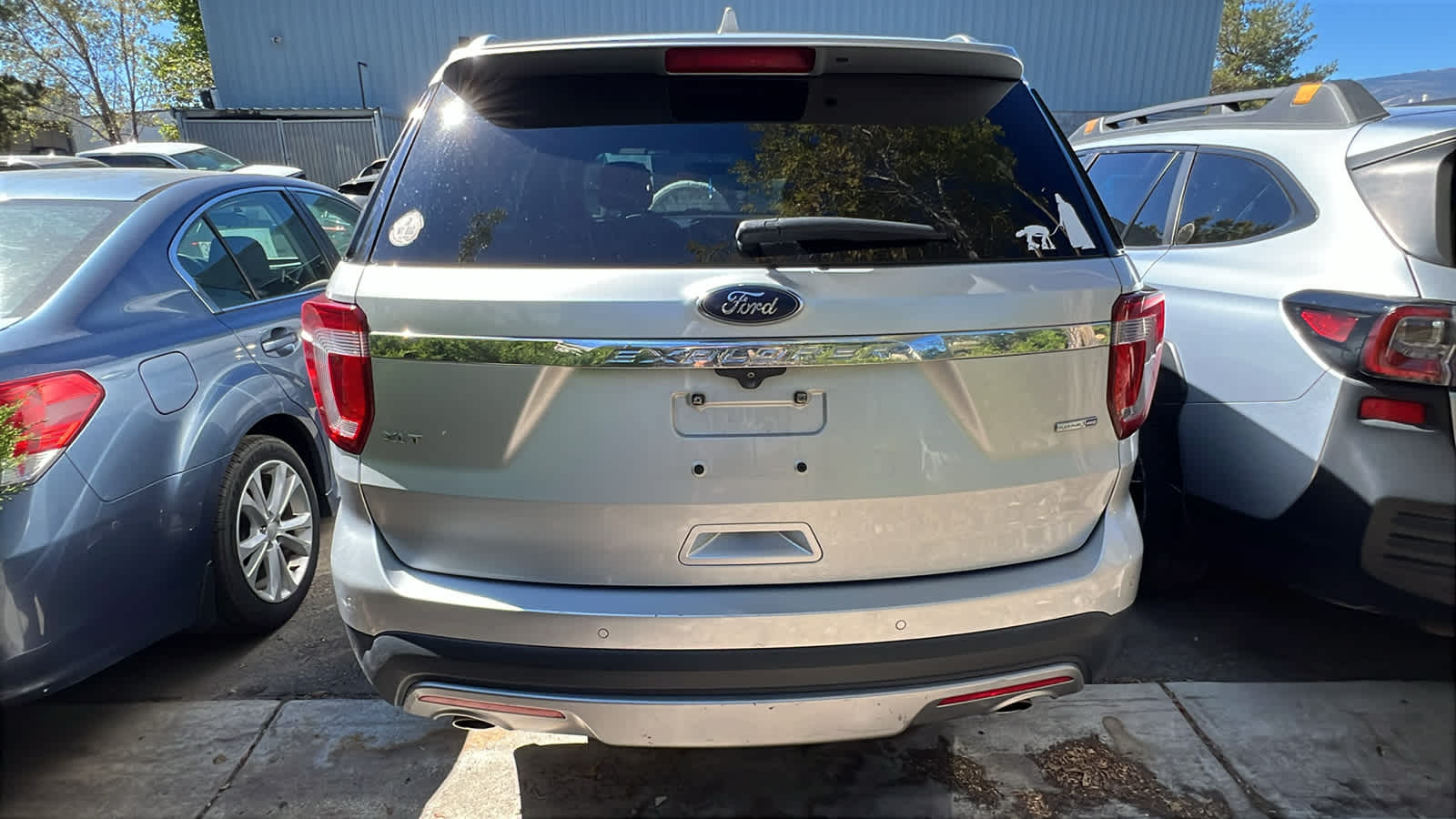 Thumbnail: 2016 Ford Explorer - 10