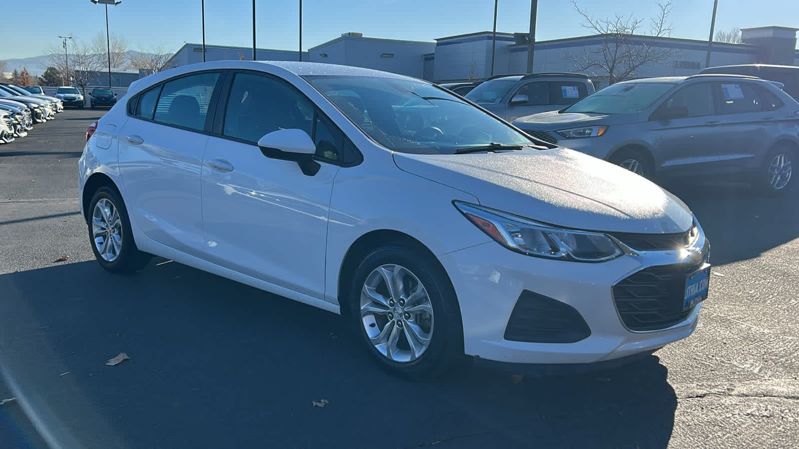 Thumbnail: 2019 Chevrolet Cruze - 3