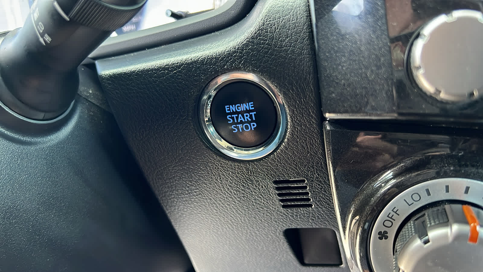 Thumbnail: 2021 Toyota 4Runner - 17