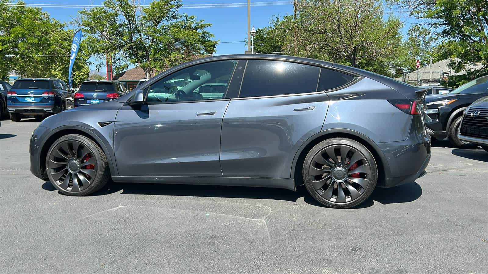 Thumbnail: 2022 Tesla Model Y - 8