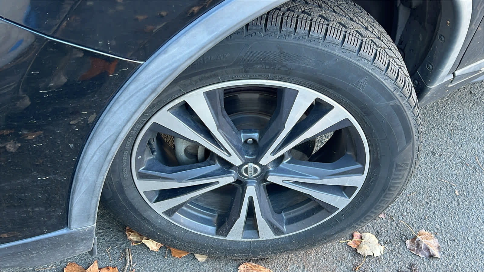 Thumbnail: 2017 Nissan Rogue - 3