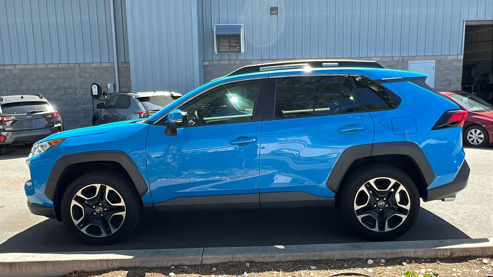 2019 Toyota RAV4 Adventure 17
